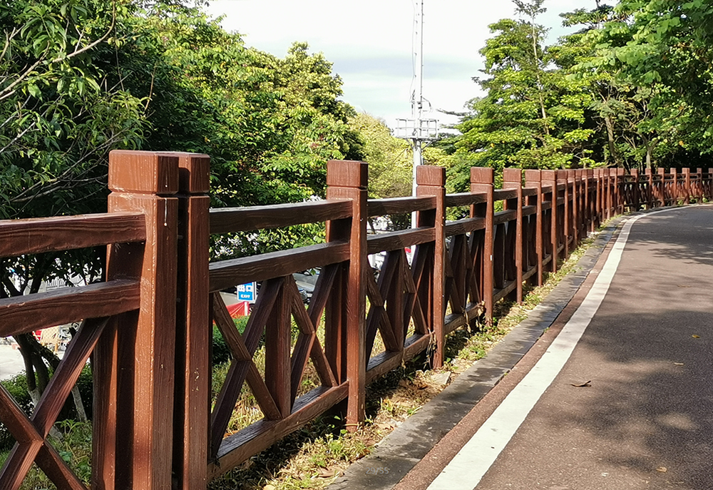 佛山南海廣東華堅仿木護欄產品豐富價格透明全網優質商譽